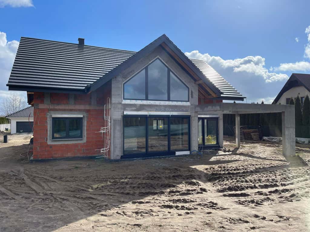 Stan Surowy Zamknięty