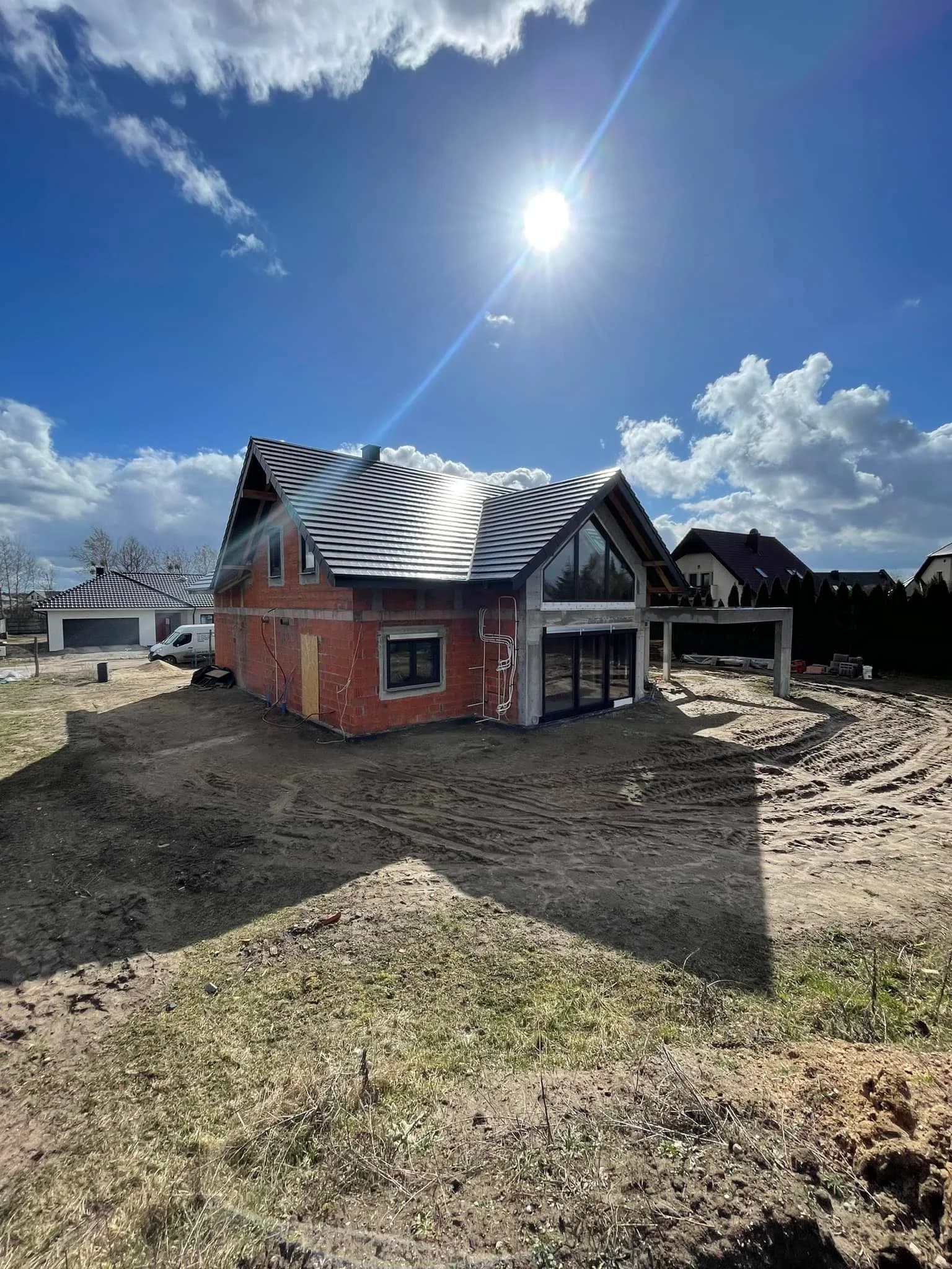 Zdjęcie poglądowe: Wylewanie fundamentów dla nowego domu